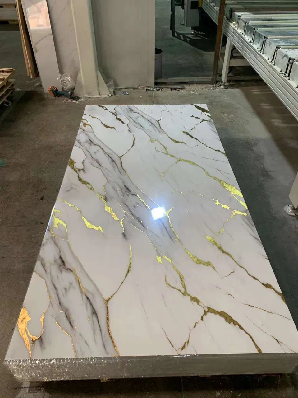 UV-Coated High Gloss PVC Marble Panels for Interior Wall Decoration UV-Coated High Gloss PVC Marble Panels for Interior Wall Decoration