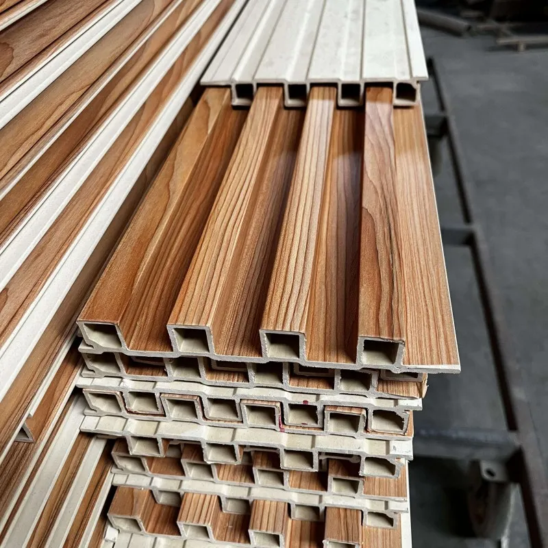 Semi-Enclosed Fluted WPC/PVC Wall Panel with Wooden Grain Texture Semi-Enclosed Fluted WPC/PVC Wall Panel with Wooden Grain Texture